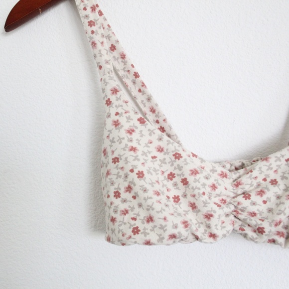 Brandy Melville Tops - Brandy Melville Floral Bralette